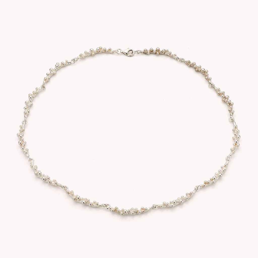 zilveren halsketting met bolletjesmotief