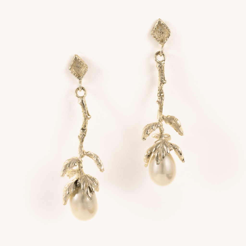 zilveren oorhangers met parel