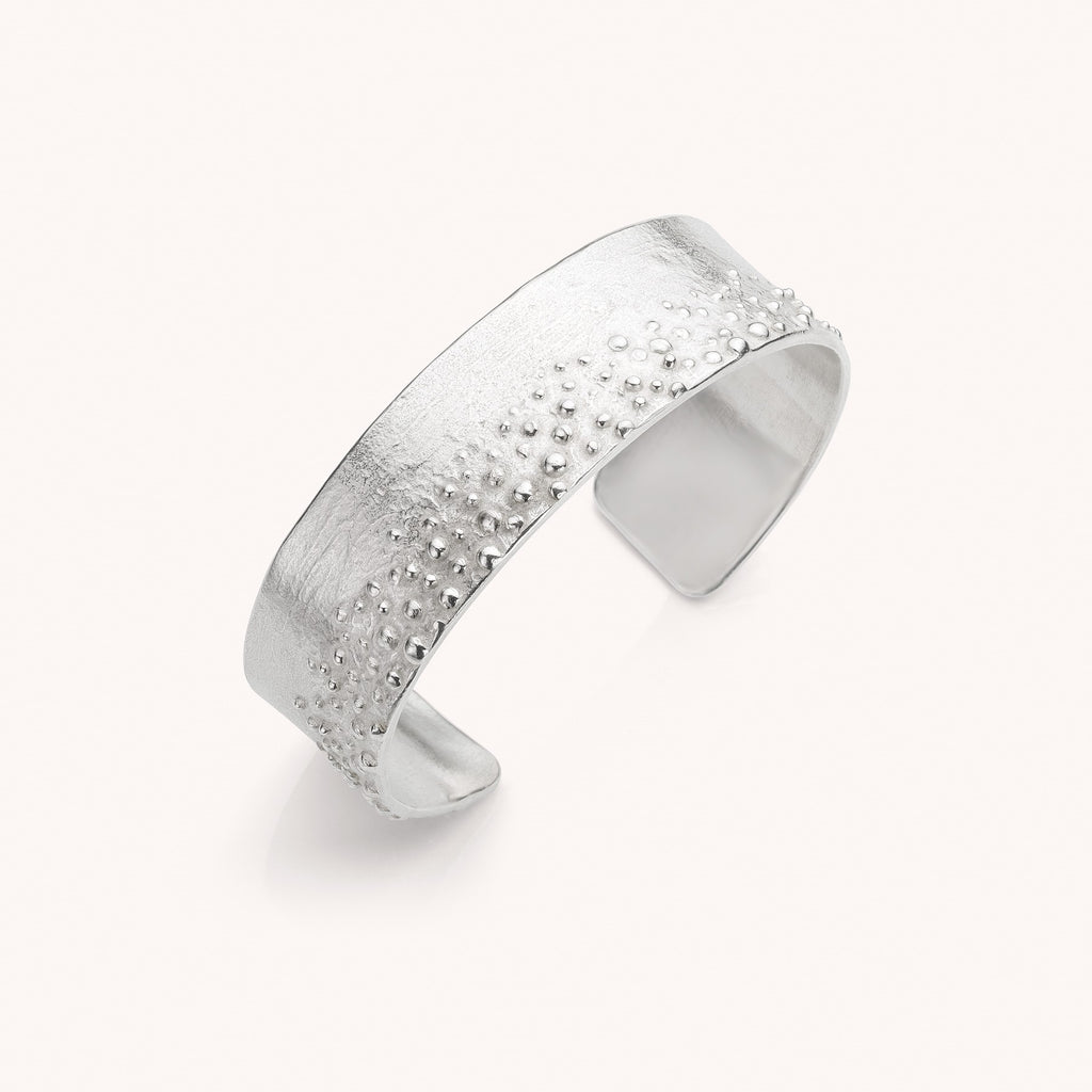 armband in zilver met bolletjes motief