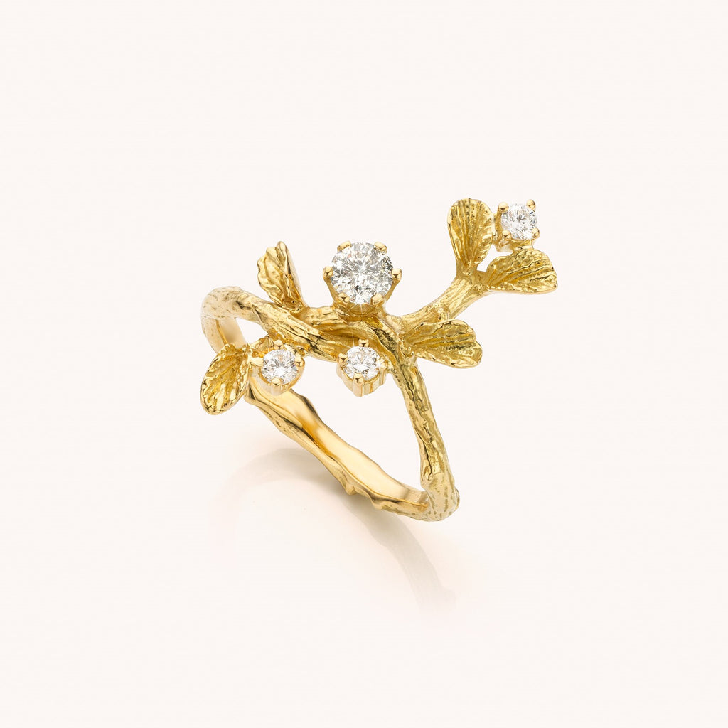 geelgouden ring met diamant